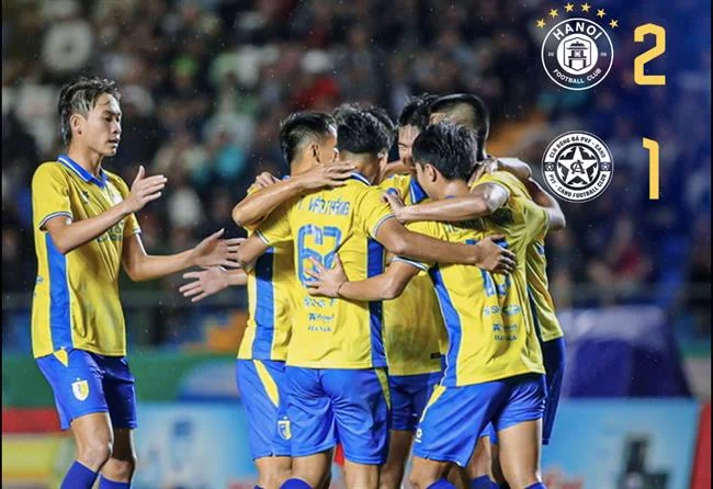 Giao diện người dùng đang quản lý cài đặt quyền riêng tư và tùy chọn cookie trên trình duyệt hoặc nền tảng dagac3 cổng game, nhấn mạnh sự kiểm soát của người dùng, màu vàng kim.